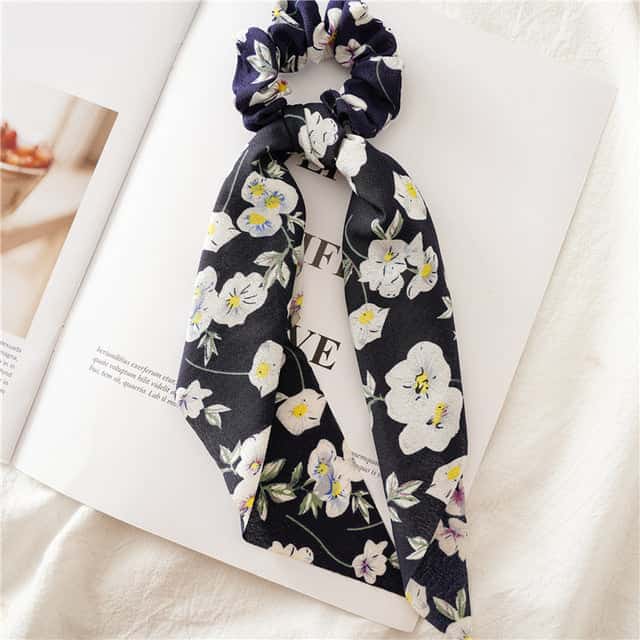 Sort Forårstørklæde Scrunchie